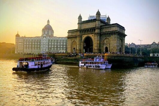 6 Day Golden Triangle tour with Mumbai